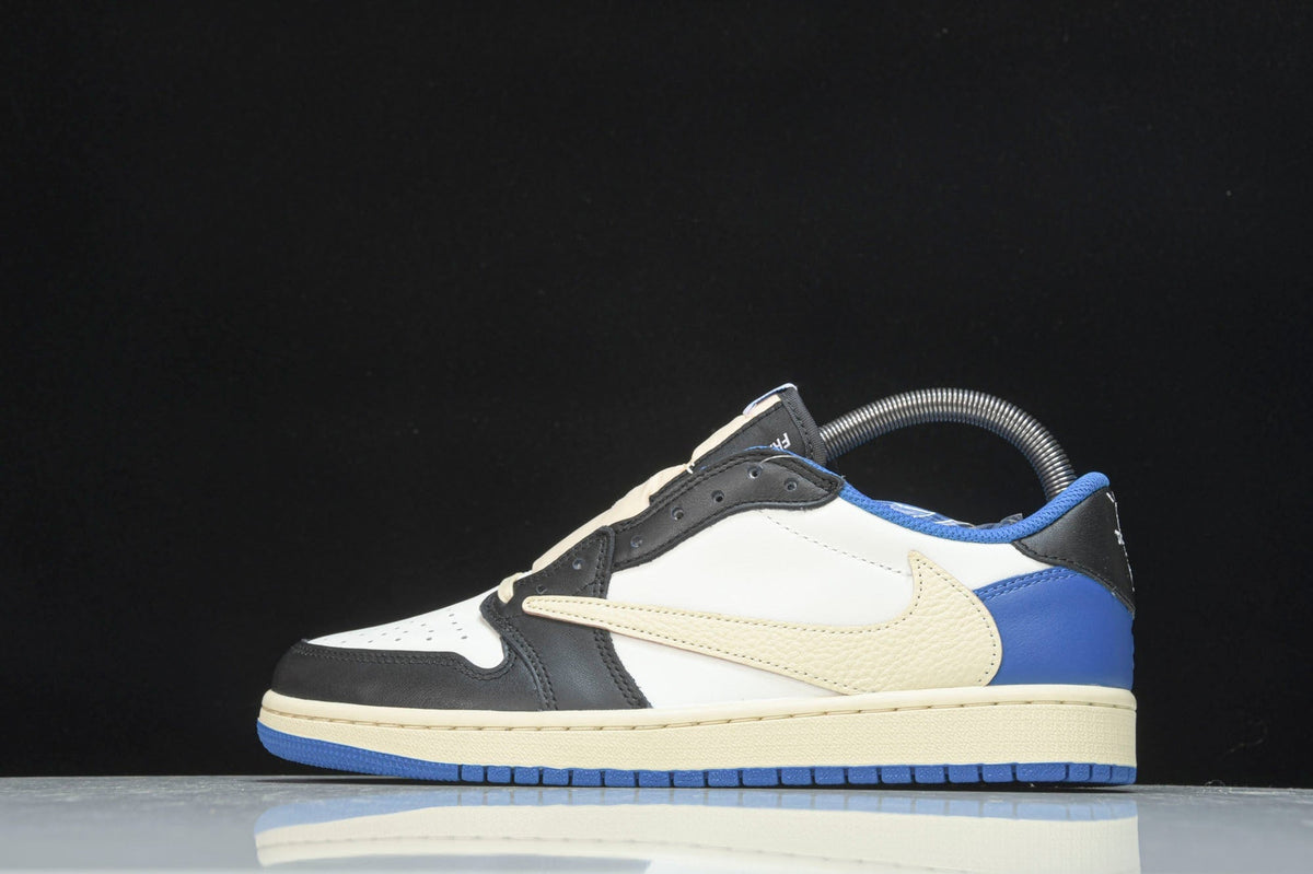 aj1 fragment travis scott low