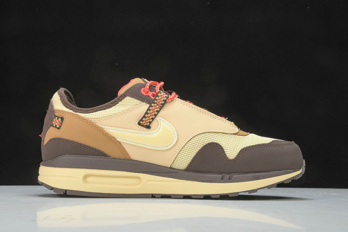 am1 travis scott