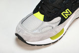 NB 992 'Black Grey Volt'